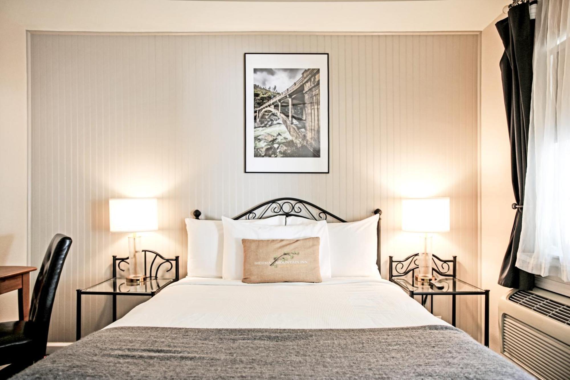 Sierra Mountain Inn แกรสแวลลีย์ ภายนอก รูปภาพ