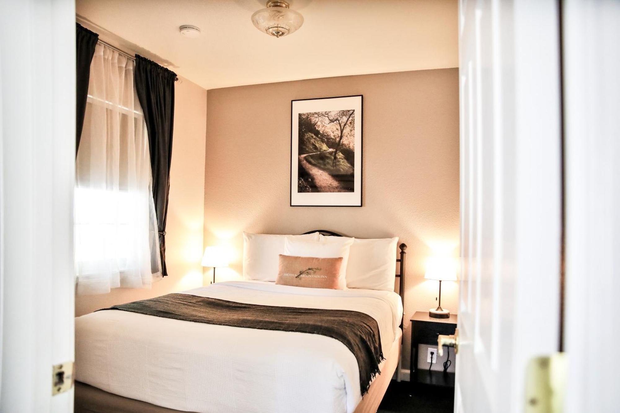 Sierra Mountain Inn แกรสแวลลีย์ ภายนอก รูปภาพ