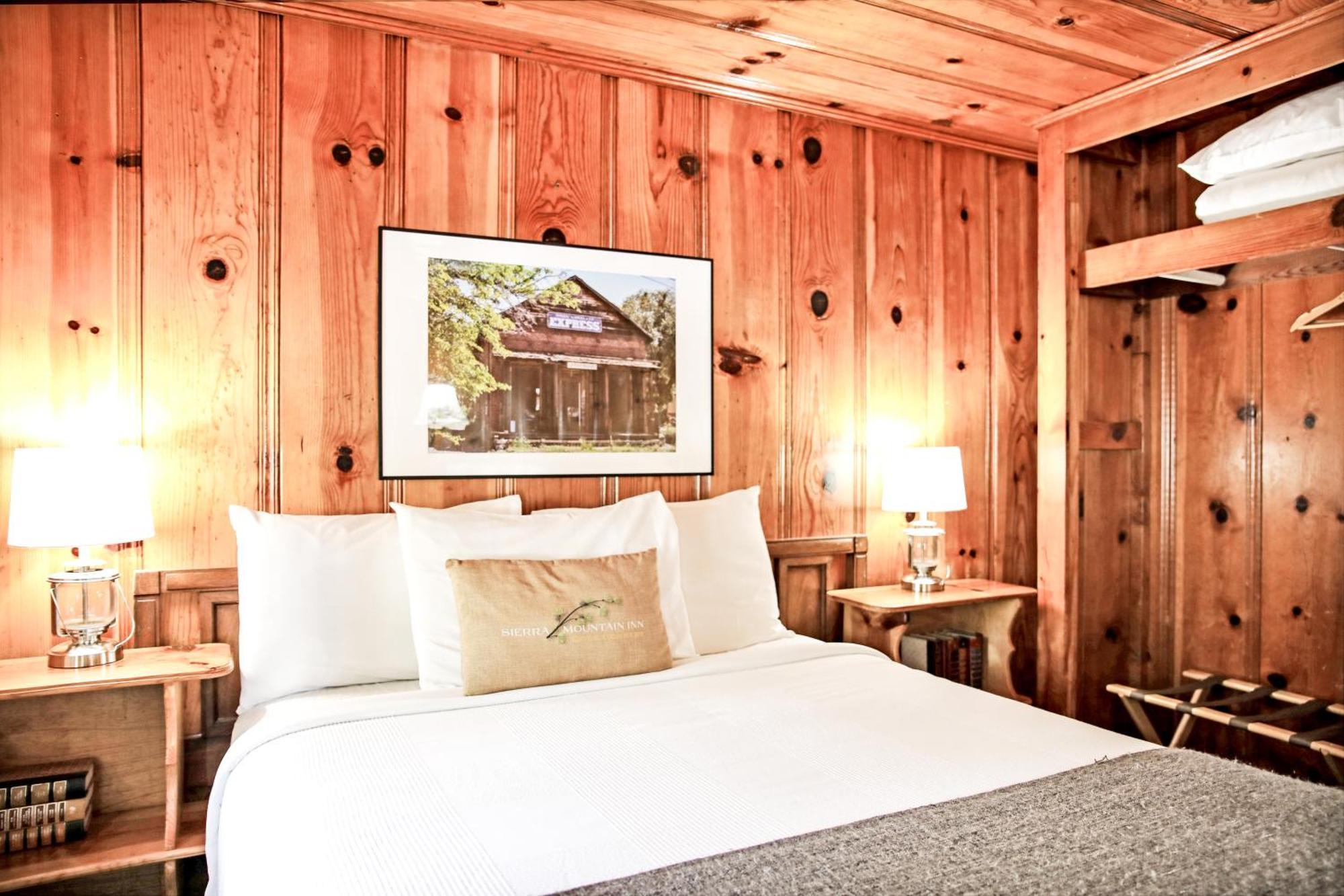 Sierra Mountain Inn แกรสแวลลีย์ ภายนอก รูปภาพ