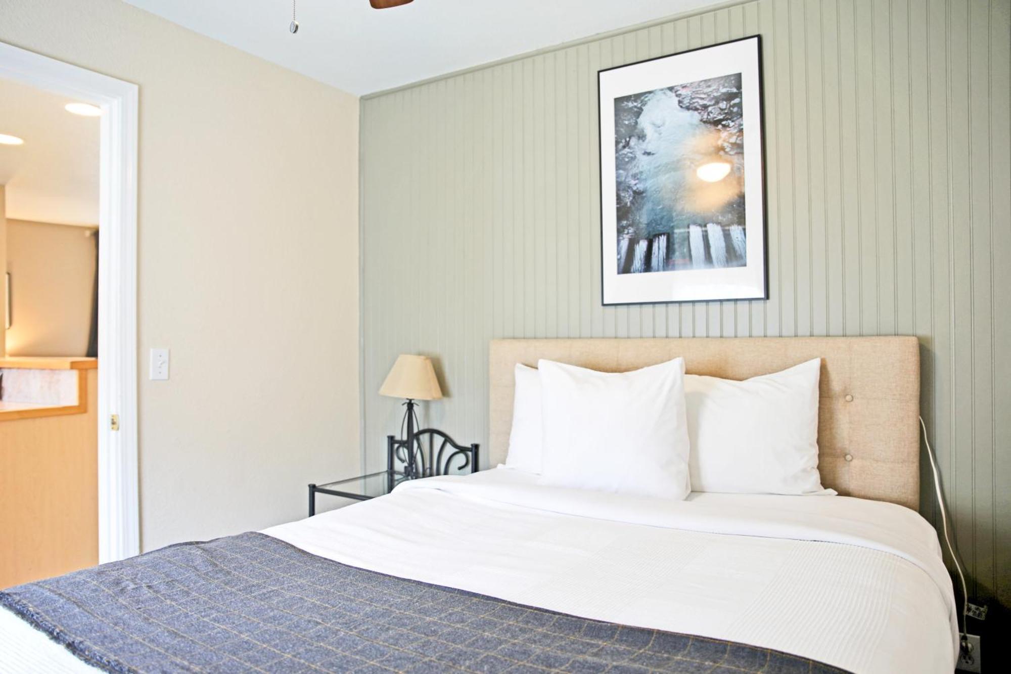 Sierra Mountain Inn แกรสแวลลีย์ ภายนอก รูปภาพ